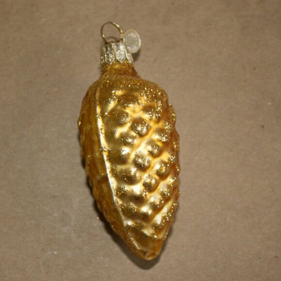 pin cone - Picture 1 of 3